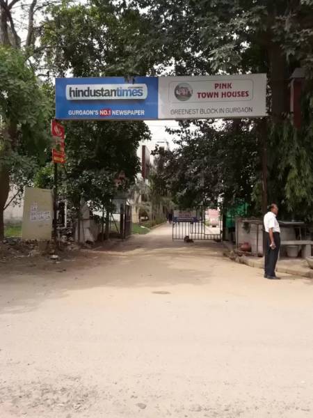  pink-town-house Others