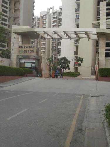  gaur-city-4th-avenue Images for Project