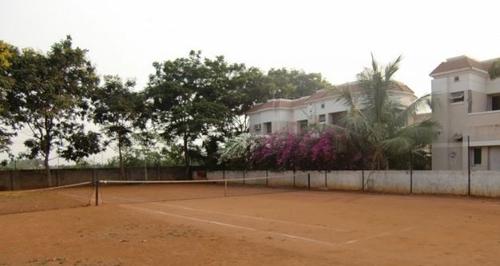  park-residency Tennis Court