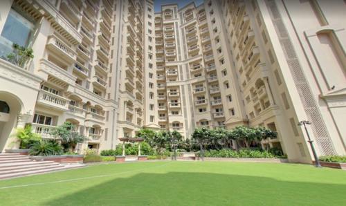  grand-residences Landscaped Gardens