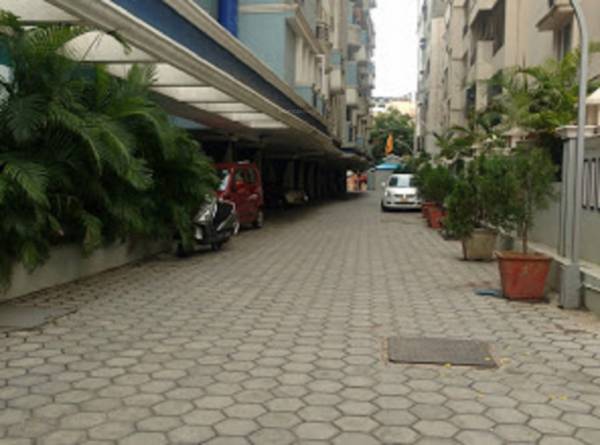  cosmopolitan Internal Roads