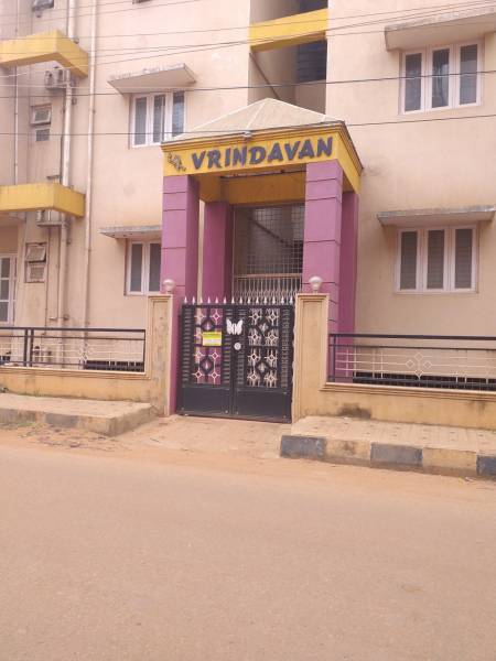  apartment Gated Community