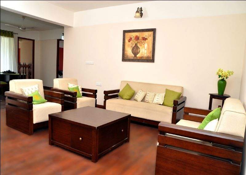  imperial court Living Area