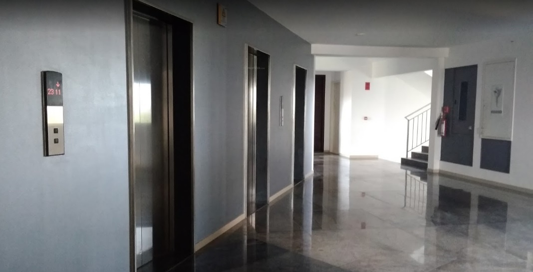 planet sks Lift Available