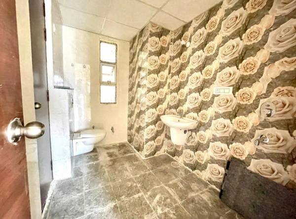  shiva-greens Bathroom