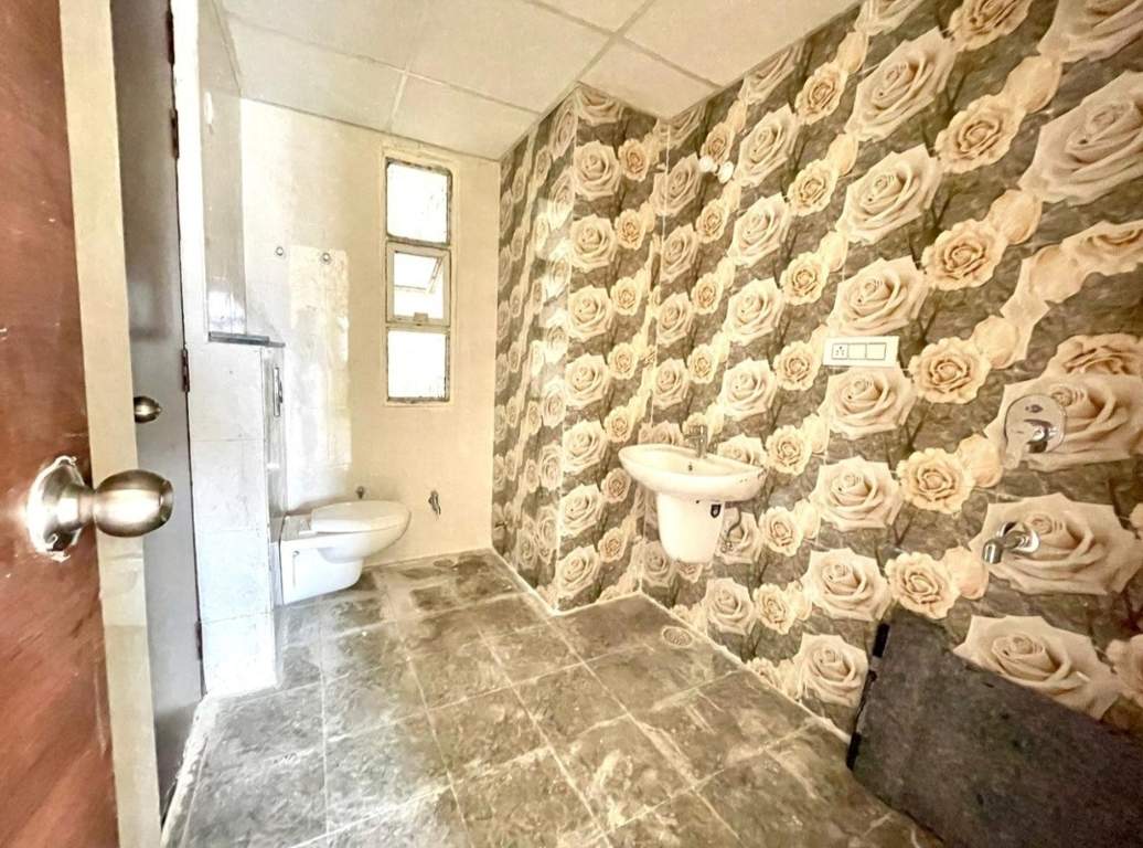  shiva greens Bathroom