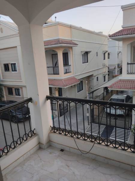 Balcony bungalows Balcony