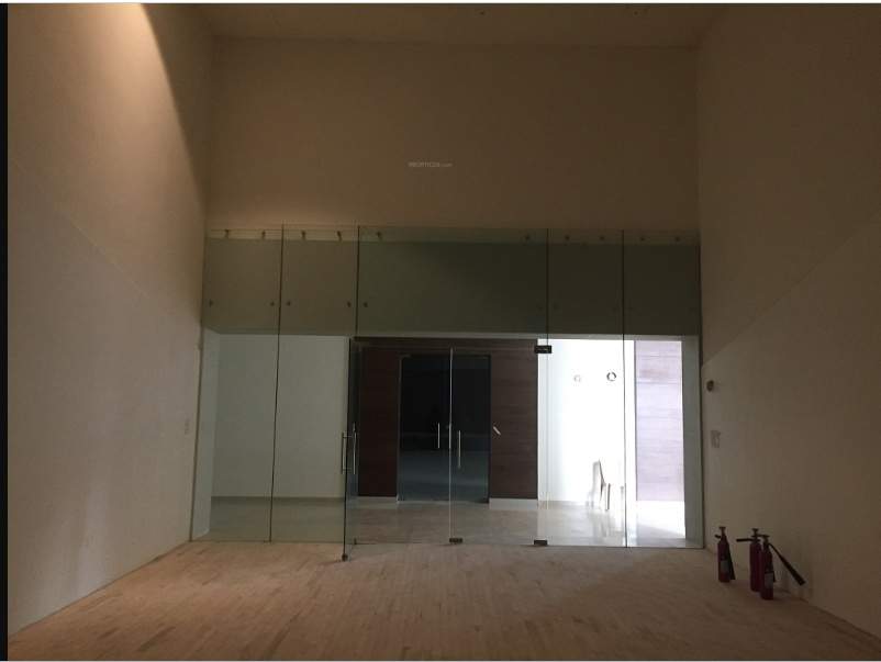  the botanika Squash Court