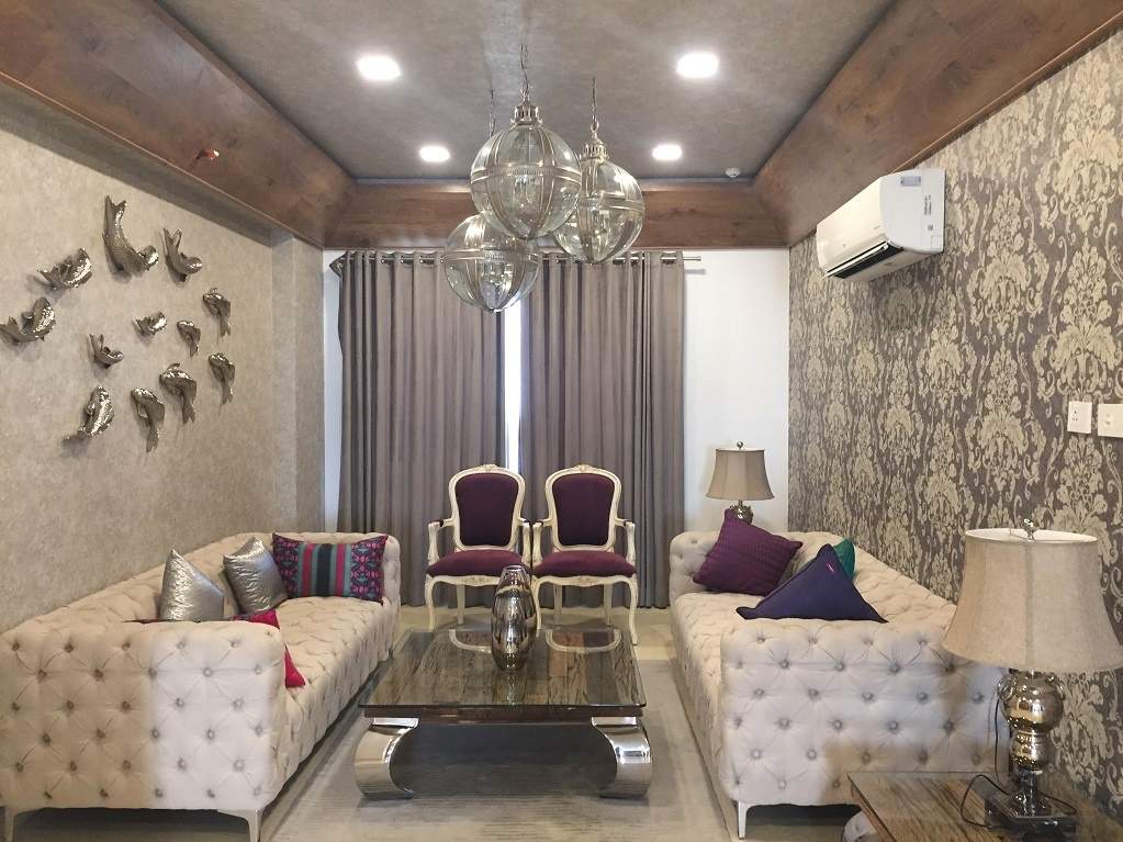  the botanika Living Area