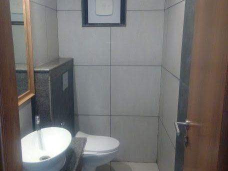  hills hanging gardens villas Bathroom