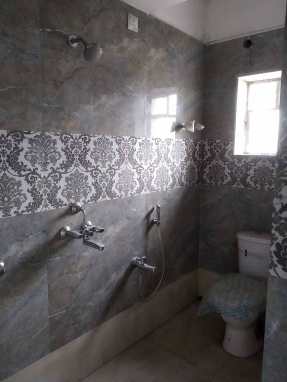  green residenza 3 Bathroom