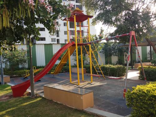  green-county-phase-2 Children's play area