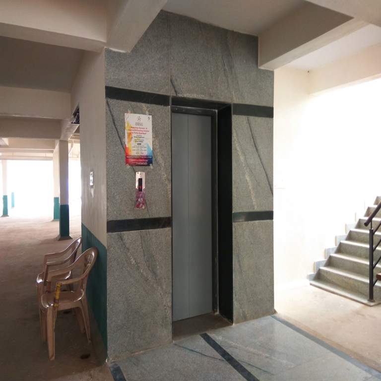  om sri satya sai paradise Lift(s)