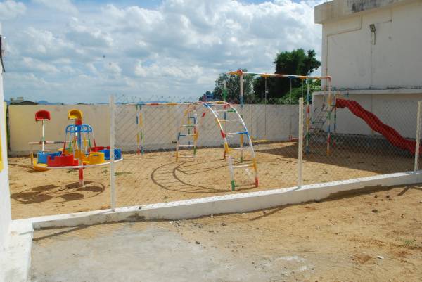 Children's play area lake-view Children's play area