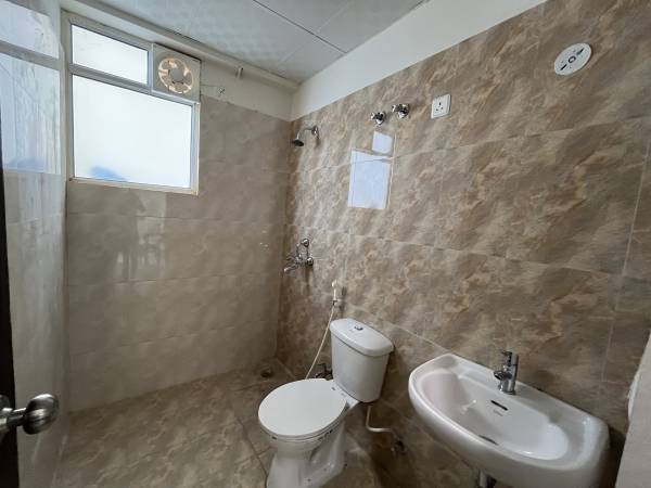  dream-avenue Bathroom