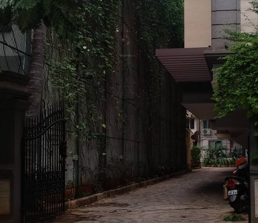  valleria Car Parking