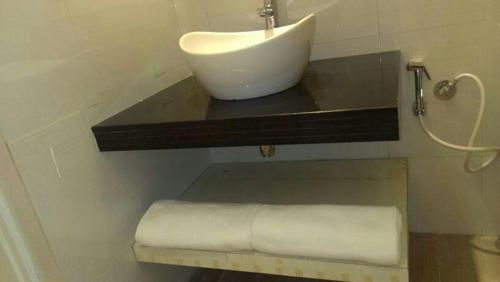  r-1 Images for Main Other of ACE R 1