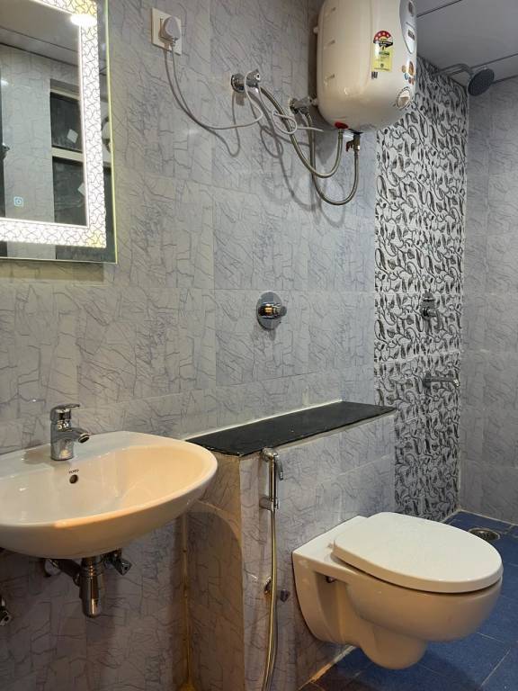 sky lounges Bathroom