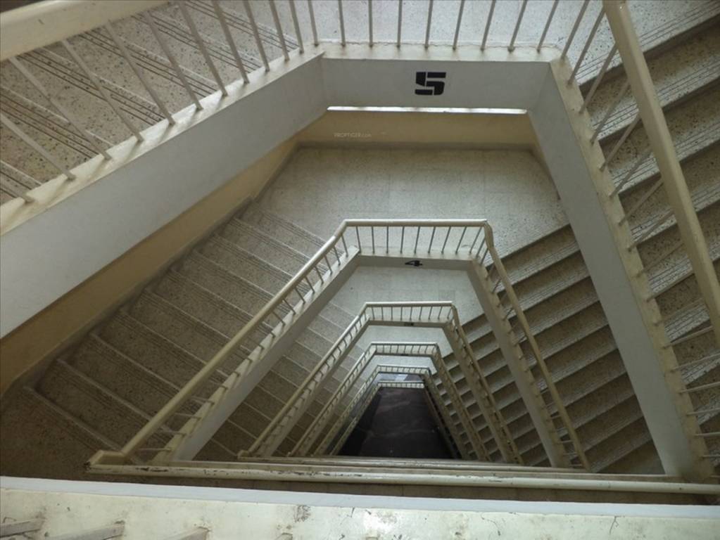 Images for Amenities of Reputed Builder Golf Link Apartment