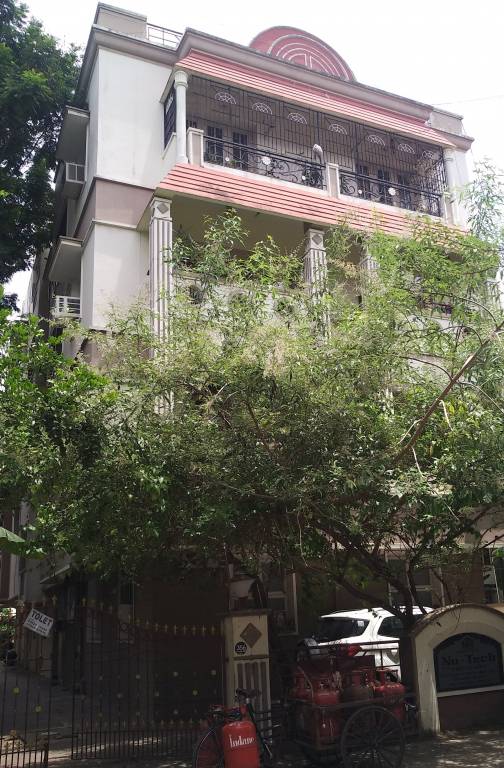 golden crest Elevation