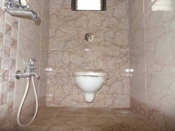  shere-e-punjab Bathroom