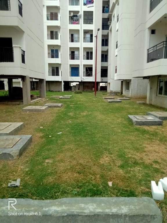  royal residency Landscaped Gardens