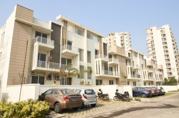  courtyard Car Parking