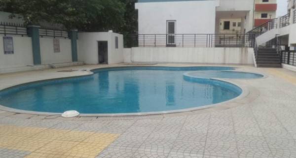  royal-castle Swimming Pool