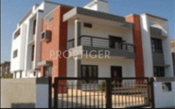 Nobles Construction Residency