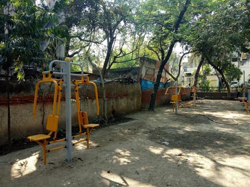  rwa-saket-enc-sfs-block-a-and-c Children's play area