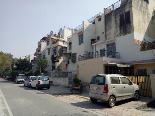  rwa-saket-enc-sfs-block-a-and-c Internal Roads & Footpaths