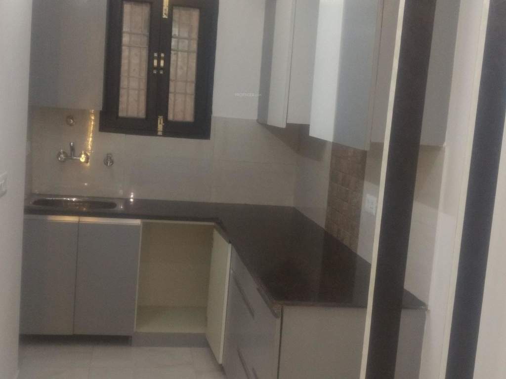  gateway towers Kitchen