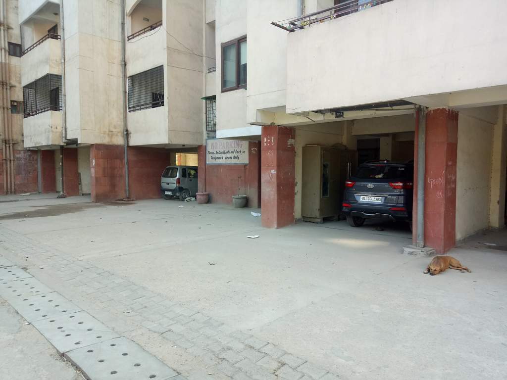  multi unit residential apartments Car Parking