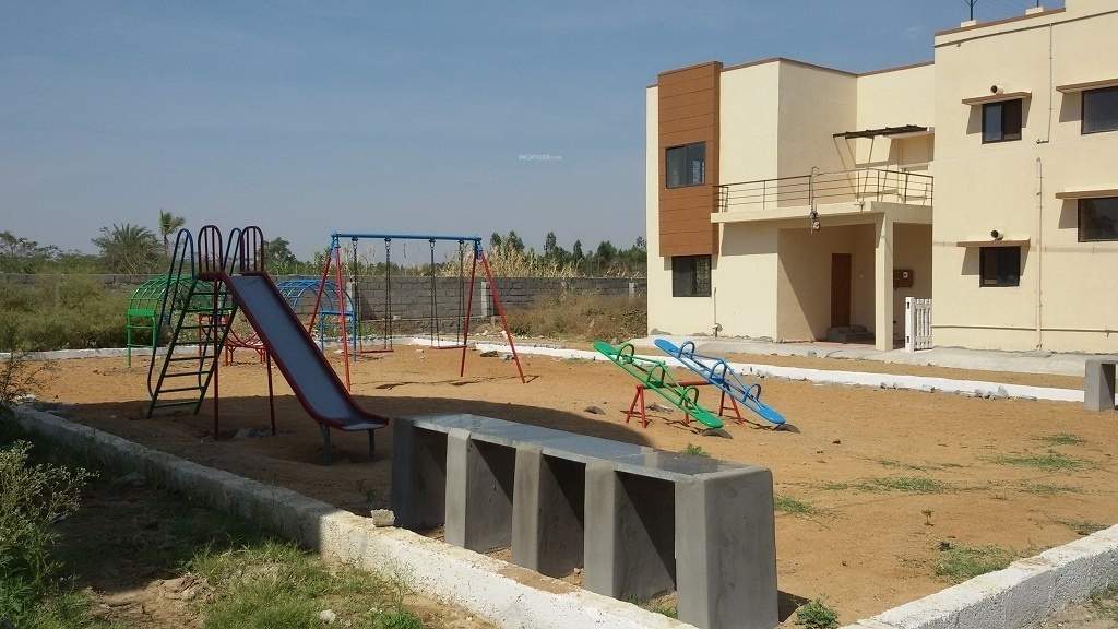  royal garden plots Children's play area