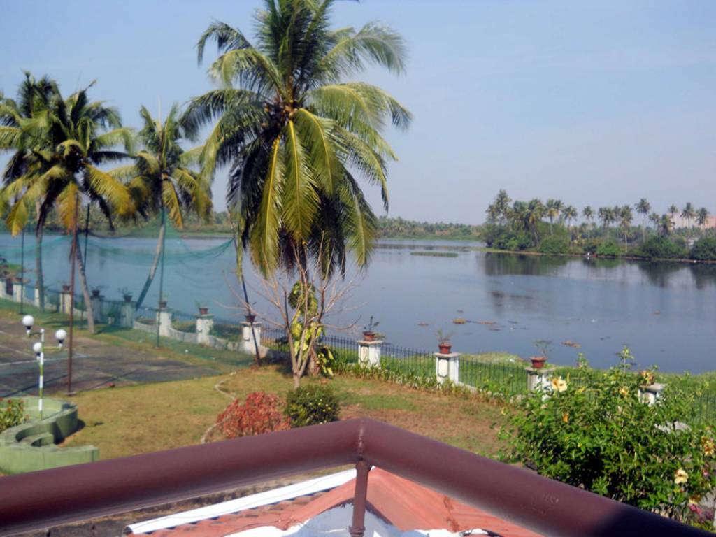 Images for Amenities of Skyline Crystal Waters 1