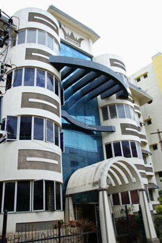 Images for Elevation of Canopy Estate Crown crown Images for Elevation of Canopy Estate Crown