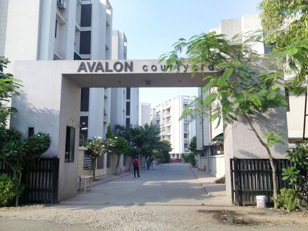  courtyard Images for Elevation of Avalon Construction Avalon Courtyard