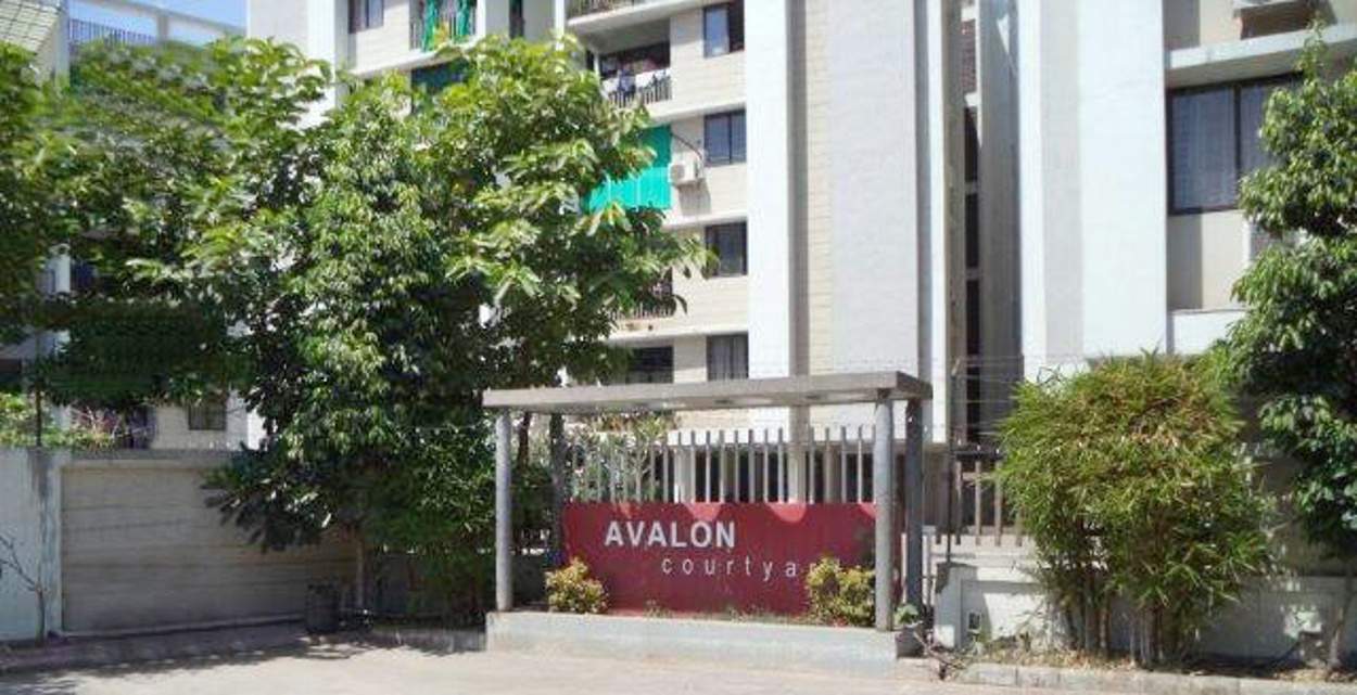  courtyard Images for Amenities of Avalon Construction Avalon Courtyard