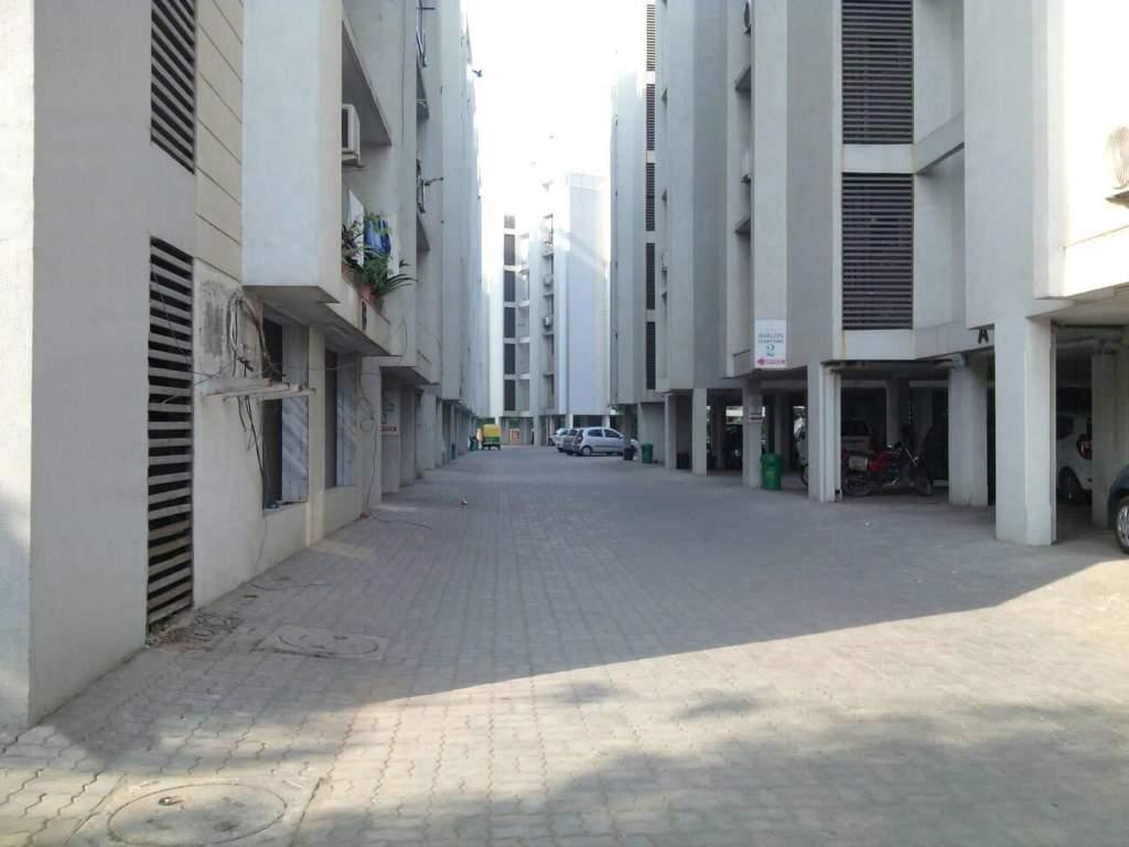  courtyard Images for Amenities of Avalon Construction Avalon Courtyard