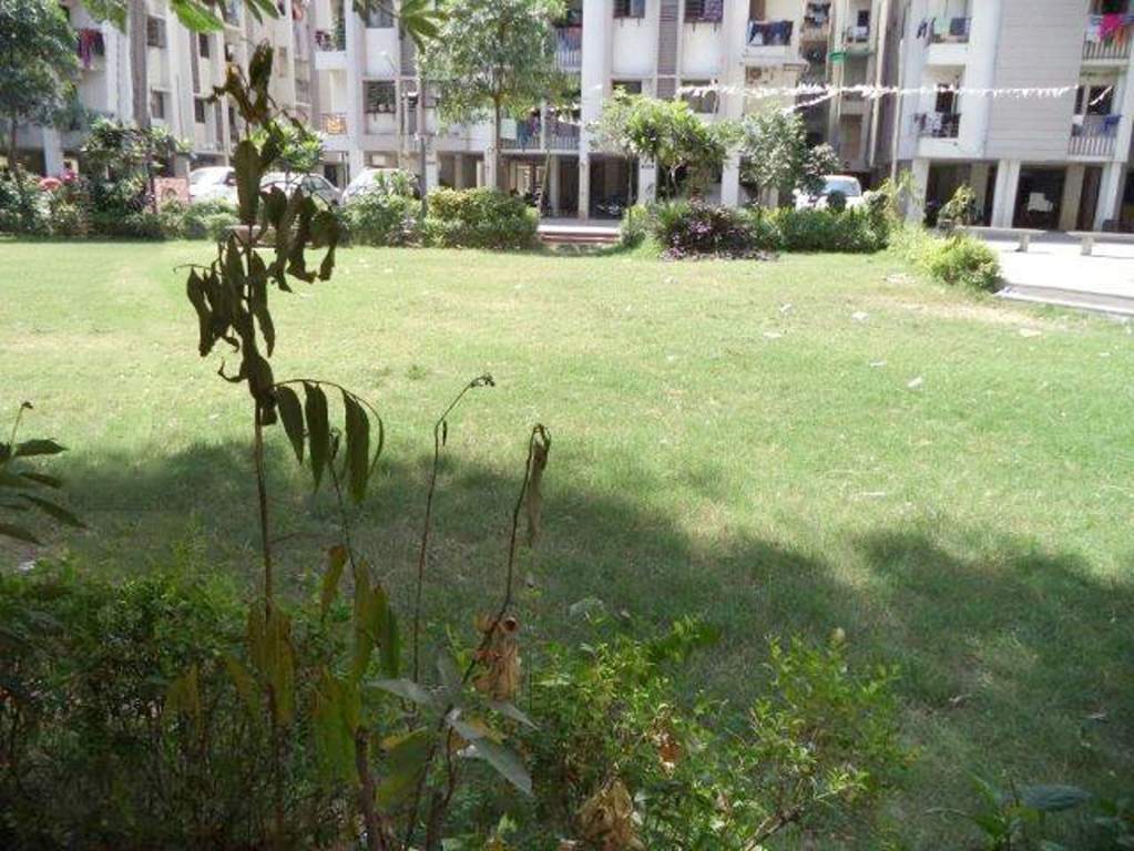  courtyard Images for Amenities of Avalon Construction Avalon Courtyard