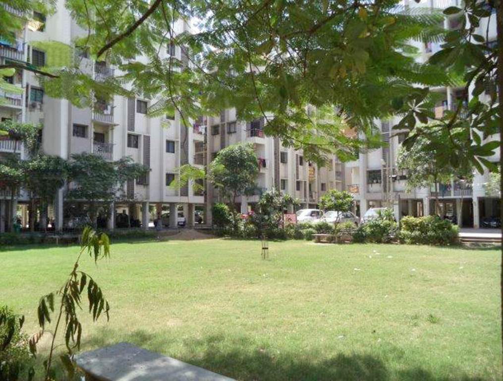  courtyard Images for Amenities of Avalon Construction Avalon Courtyard