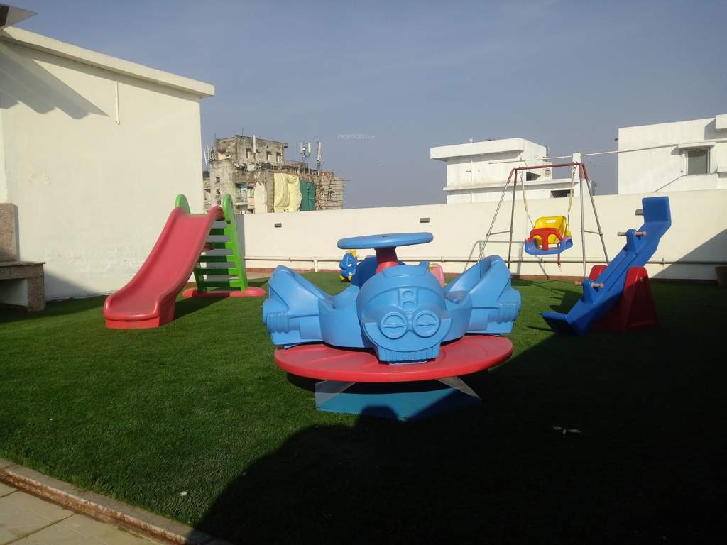  83 ballygunge place Children's play area