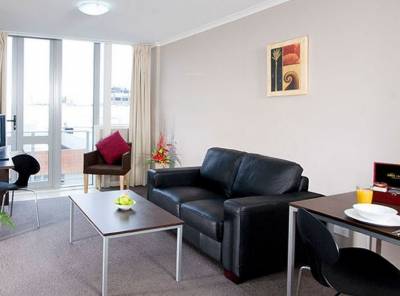  silver-pearl Living Area