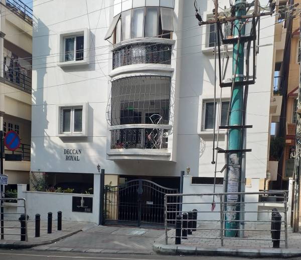  royal Gated Community