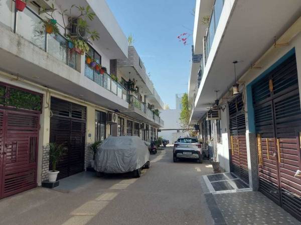 Others novel-valley Others