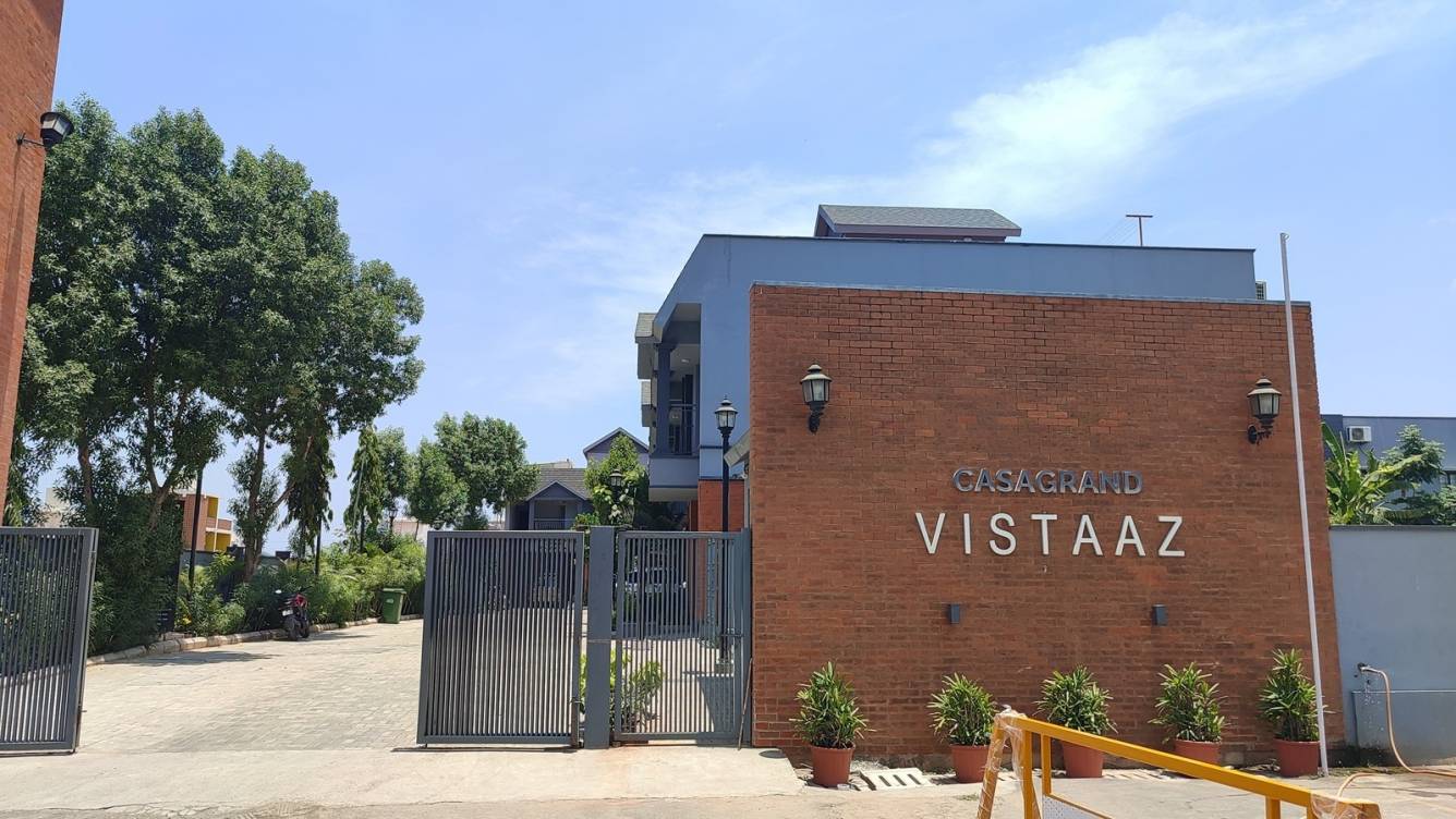  vistaaz Gated Community