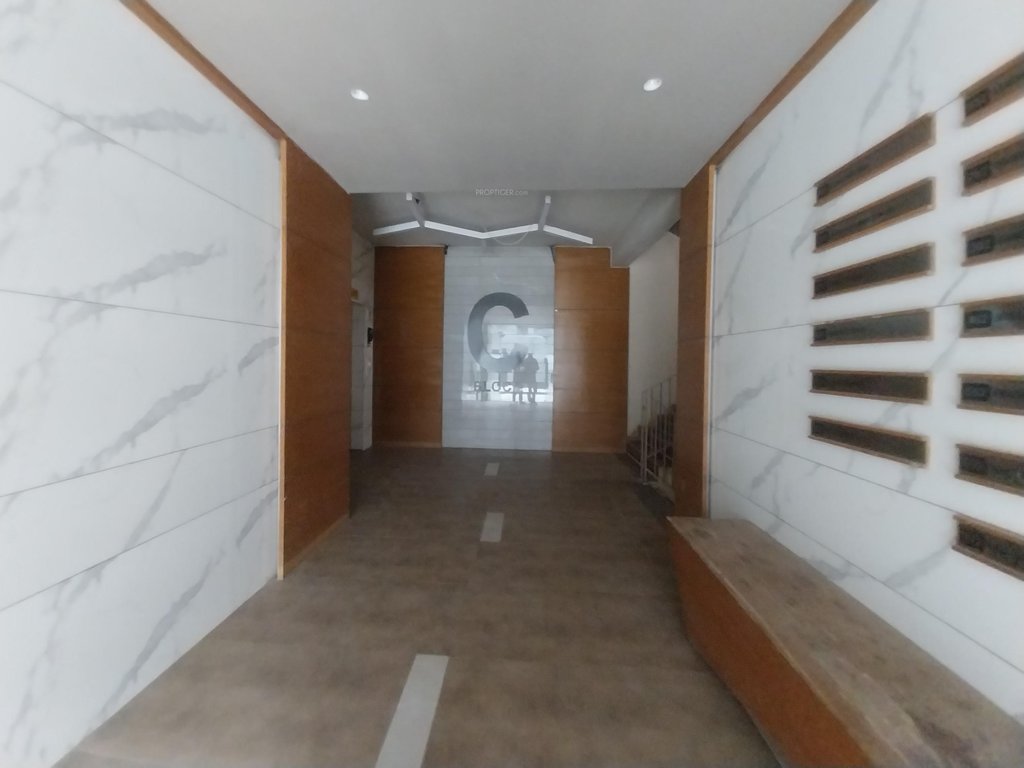  ilyf Entrance Lobby