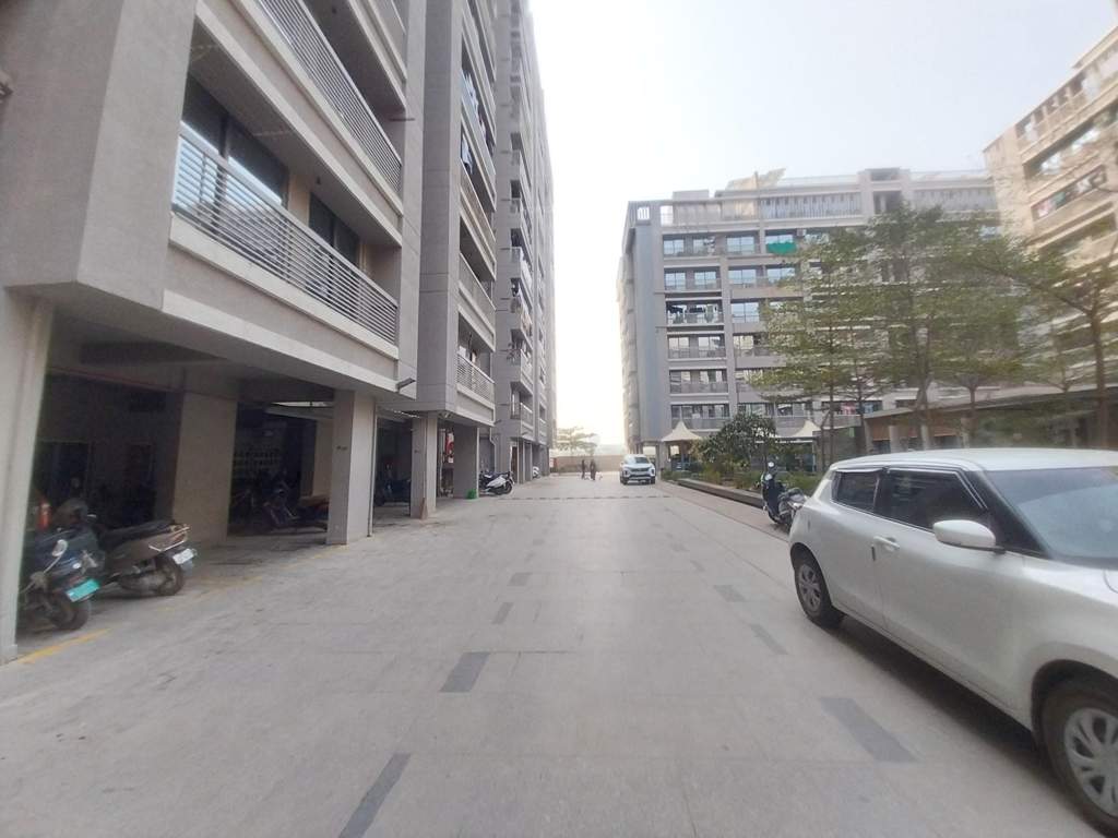  ilyf Internal Roads & Footpaths