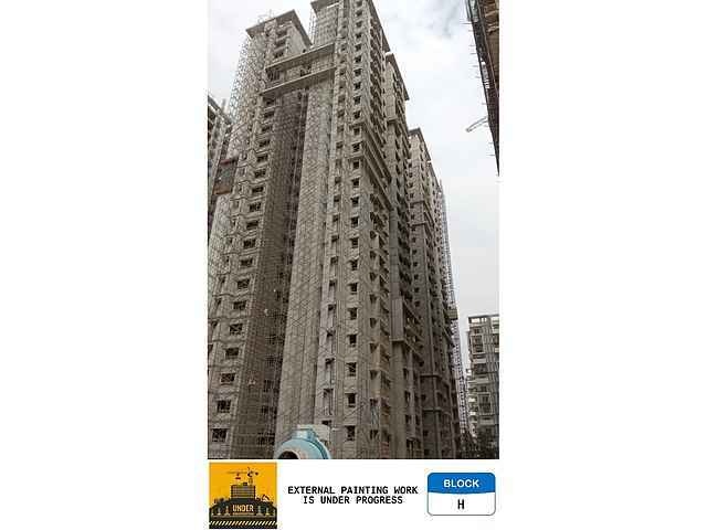 Aparna Sarovar Zenith