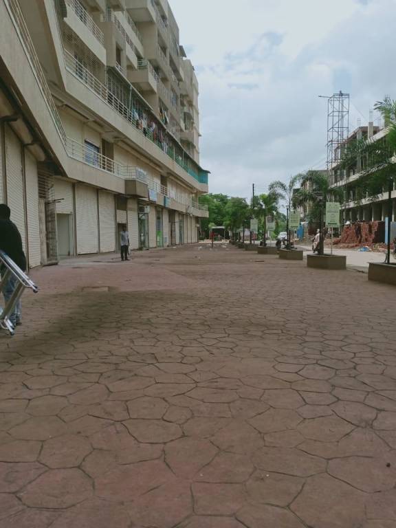 centre point Paved Compound